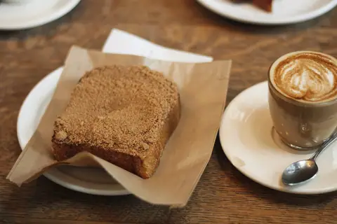 Golden Cake photo 4