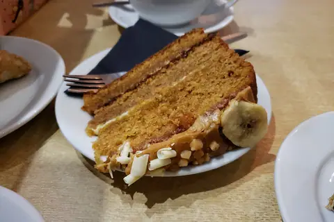 Golden Cake photo 1